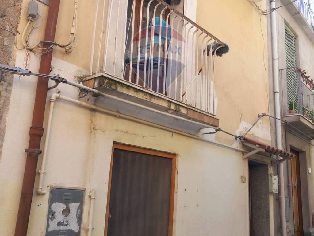 Casa indipendente a Randazzo in Via Olivieri, 10 - Foto 3