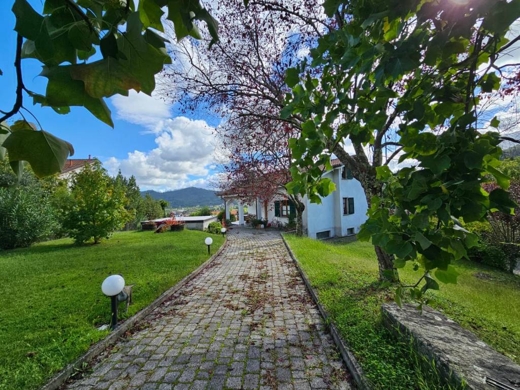 Villa a Brugnato in Via Chiesa Bozzolo, 3 - Foto 2