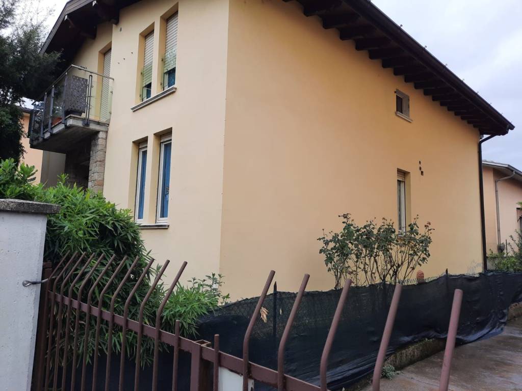 Appartamento a San zeno naviglio in Via Alessandro Manzoni - Foto 2