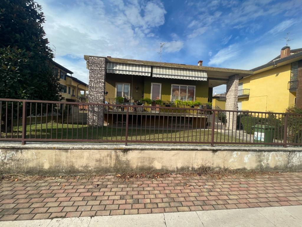 Villa a Villafranca di verona in Corso Vittorio Emanuele II - Foto 3