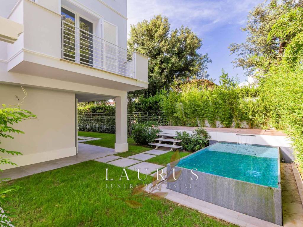Villa a Forte dei marmi in Via F. Donati - Foto 5