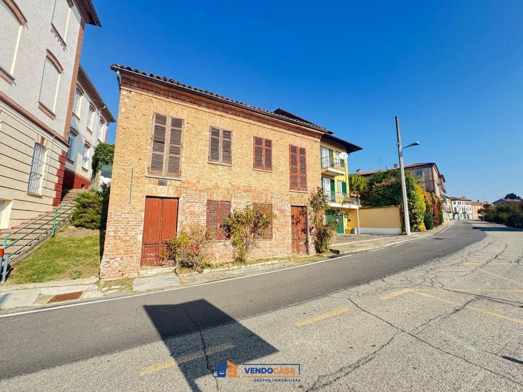 Rustico / casale a Montegrosso d'asti in Via Re Umberto, 36 - Foto 2