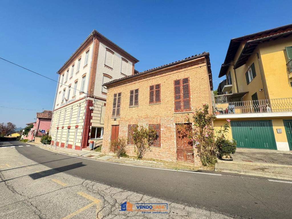 Rustico / casale a Montegrosso d'asti in Via Re Umberto, 36 - Foto 3