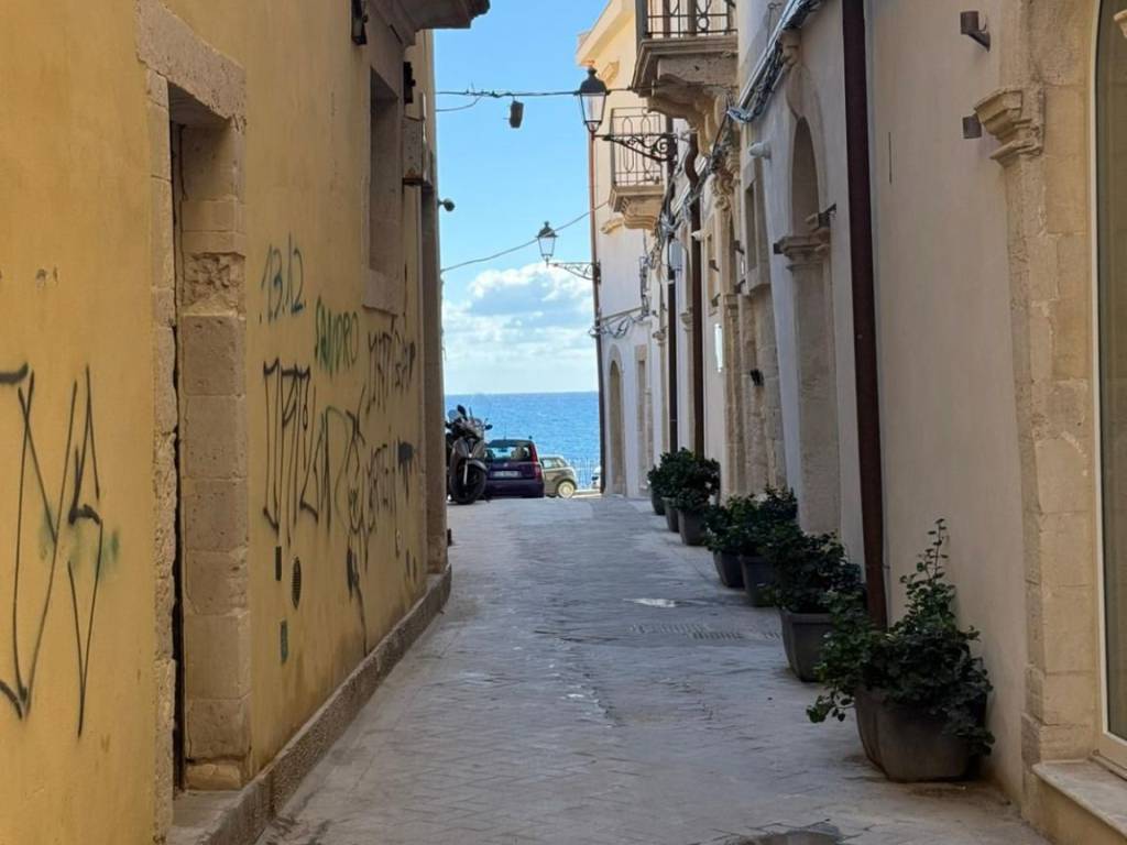 Appartamento a Siracusa in Via Gian Battista Alagona - Foto 2