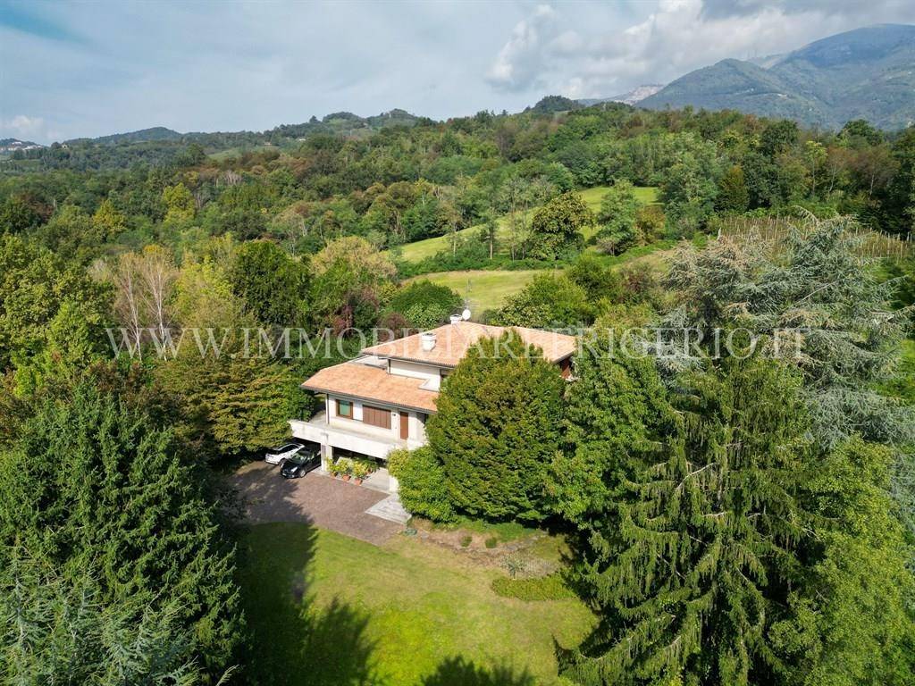 Villa a Palazzago in Via Don Lorenzo Riva - Foto 2