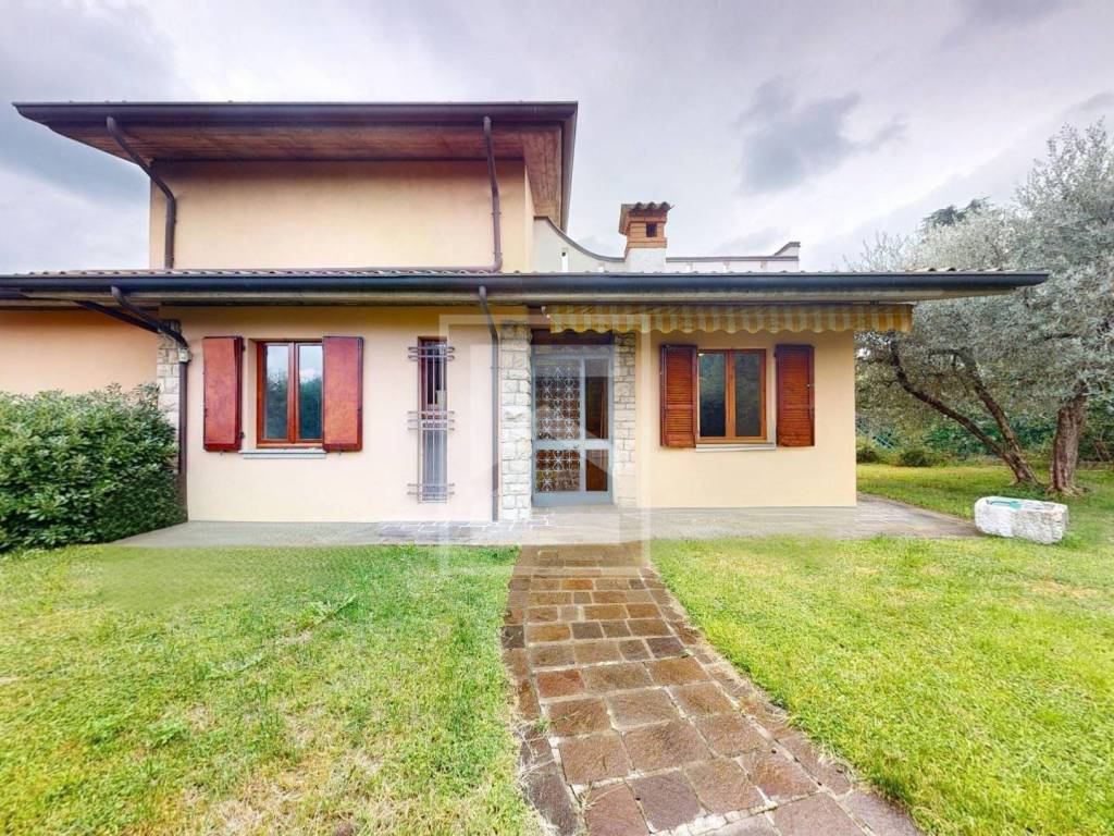 Villa a Salò in Via degli Olivi - Foto 2
