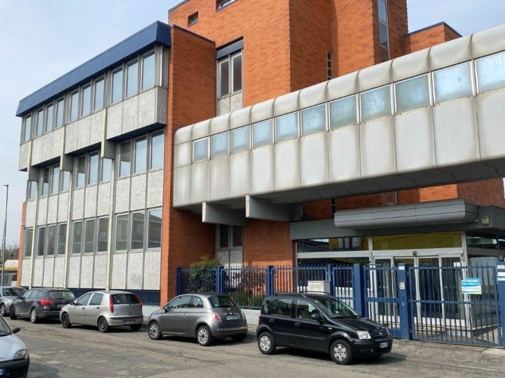 Palazzo / stabile a Moncalieri in Corso Roma, 17 - Foto 2