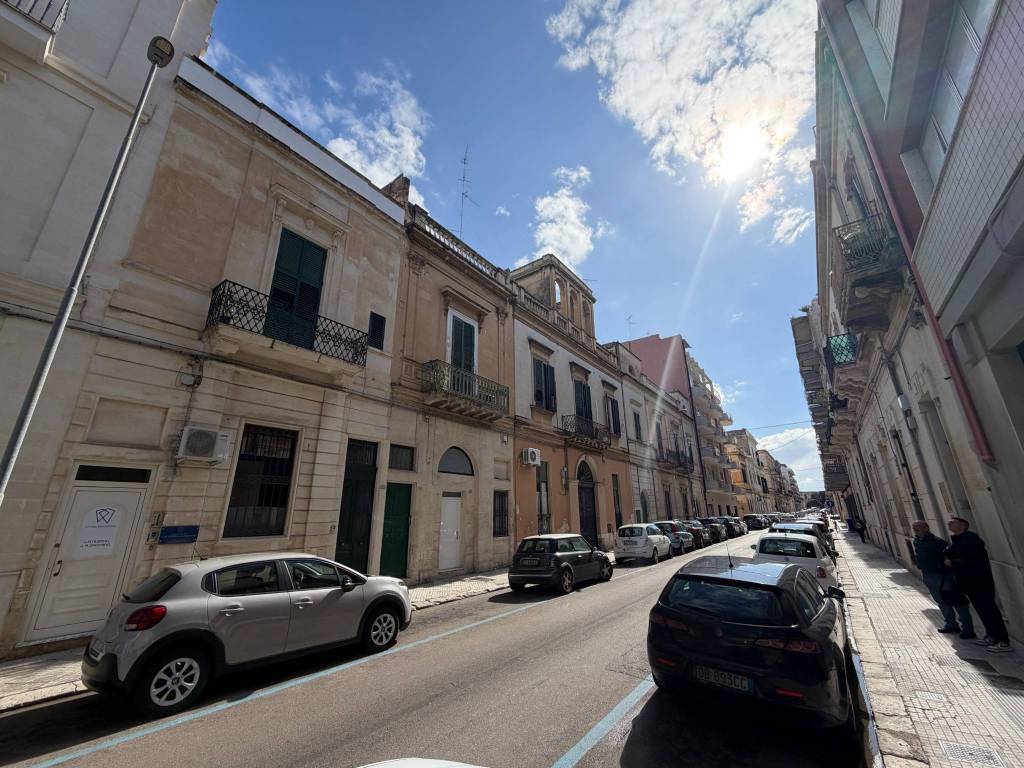 Appartamento a Lecce in Via Giovanni Antonio Orsini del Balzo, 28 - Foto 4
