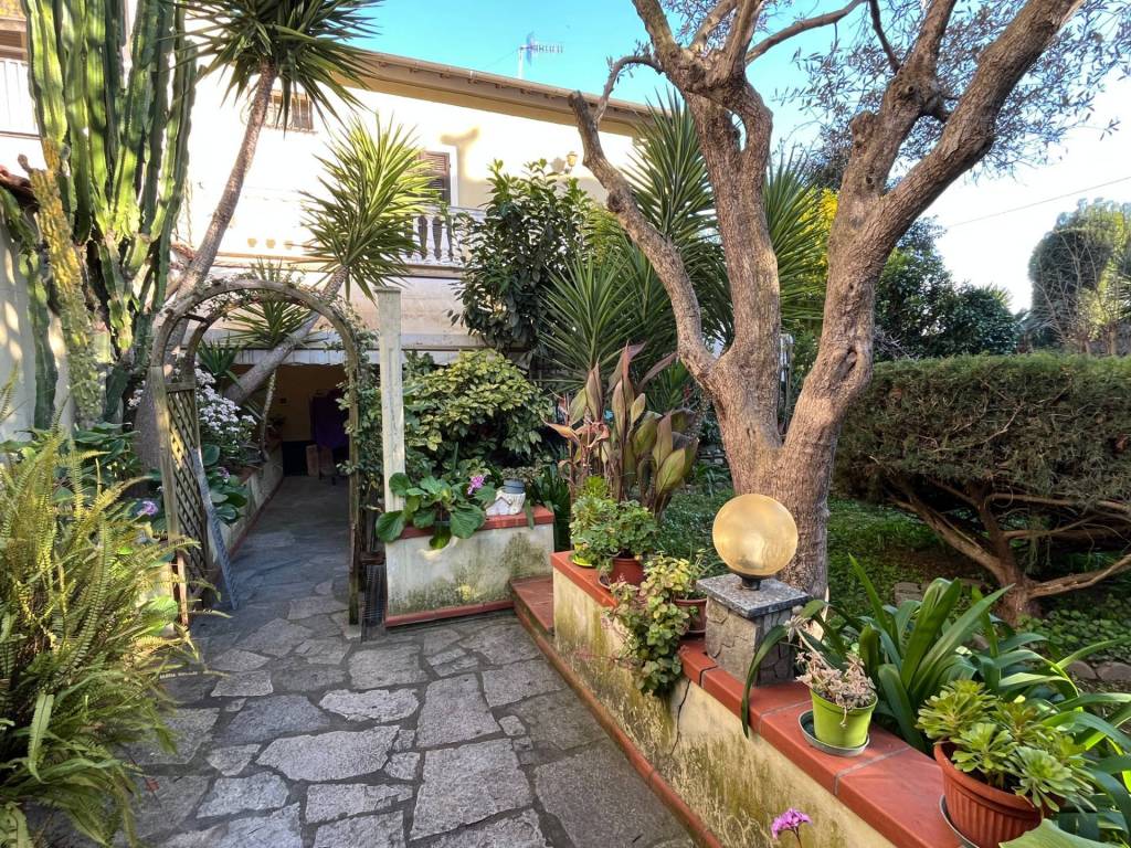 Casa indipendente a Camporosso in Corso Vittorio Emanuele - Foto 5