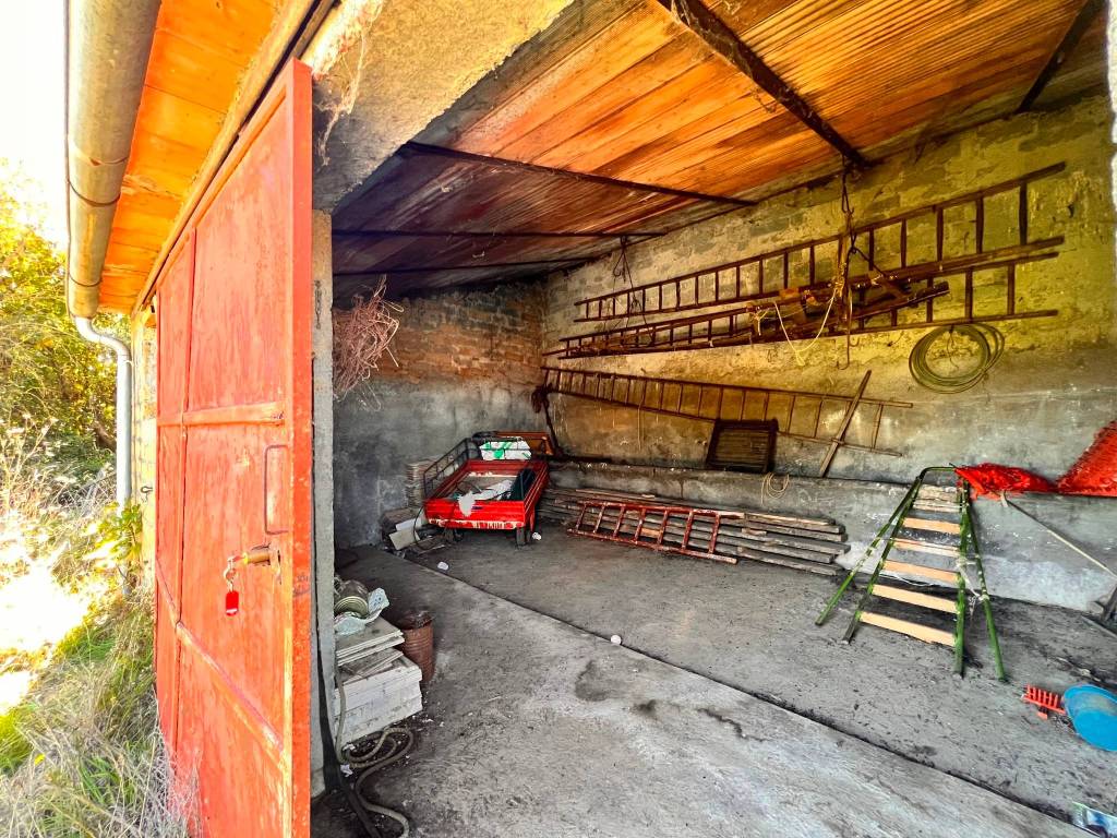 Terreno a Capodimonte in Strada Comunale Valentano-Capodimonte - Foto 4