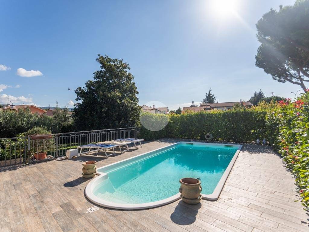 Villa a Affi in Via XXV Aprile, 25 - Foto 3