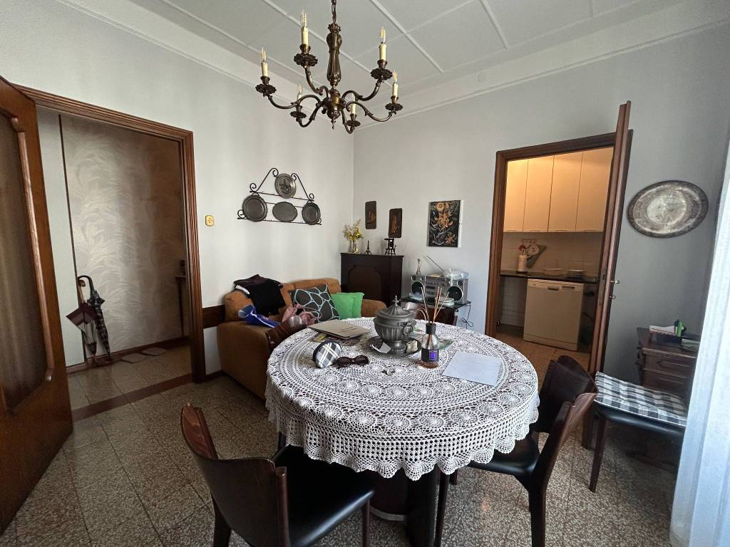 Appartamento a Vercelli in Via Giacomo Leopardi, 11 - Foto 4