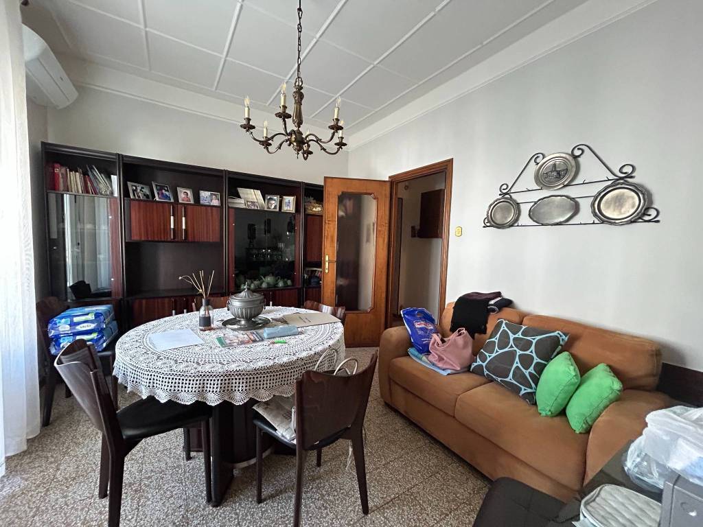 Appartamento a Vercelli in Via Giacomo Leopardi, 11 - Foto 5