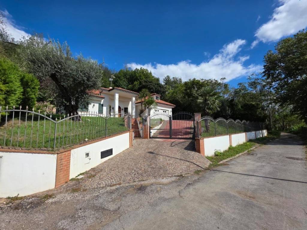 Villa a Durazzano in C/da Forma - Foto 2
