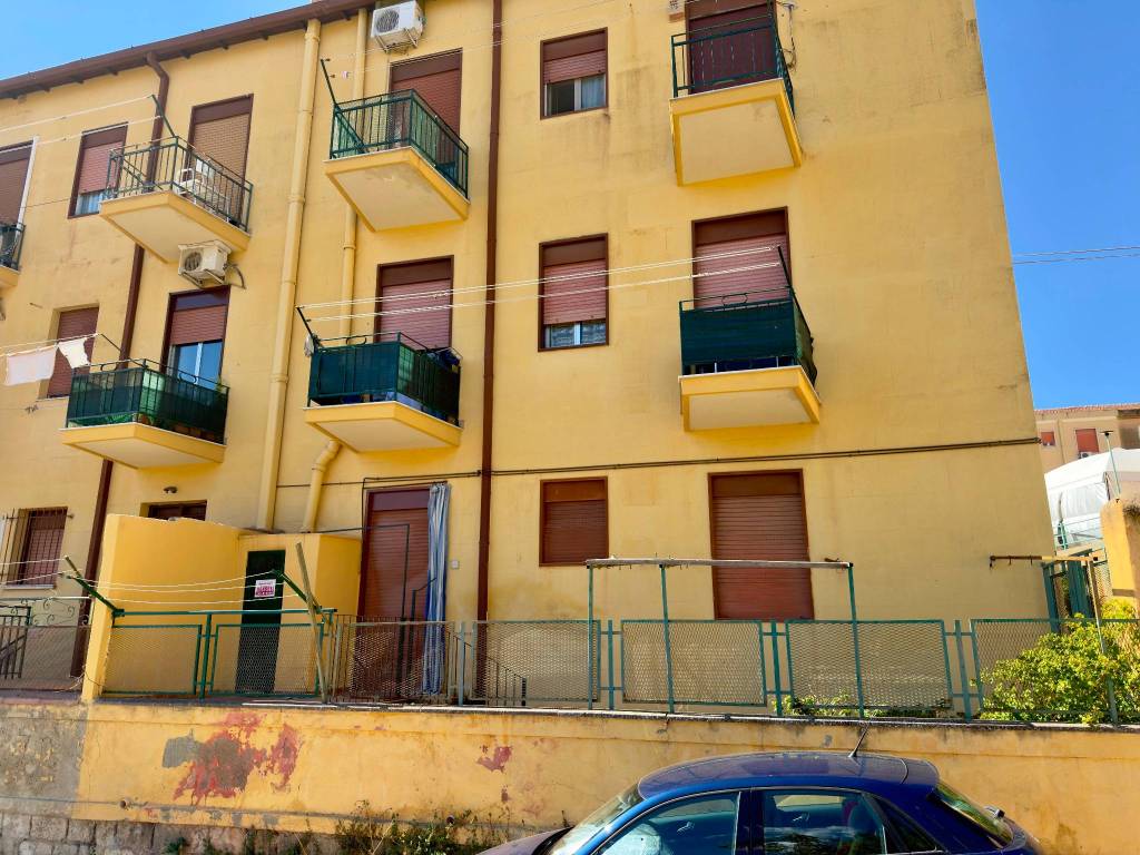 Appartamento a Caltanissetta in Via Raffaele Lambruschini, 10 - Foto 2
