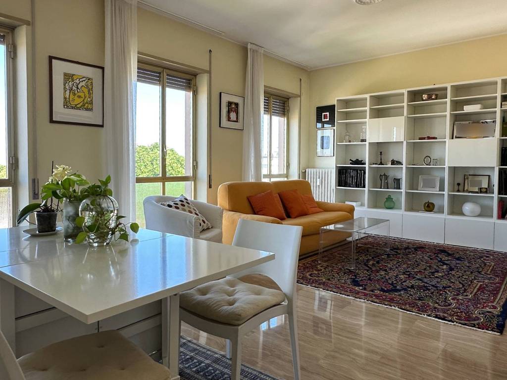 Appartamento a Pesaro in Viale Guido Postumo dei Silvestri, 73 - Foto 2