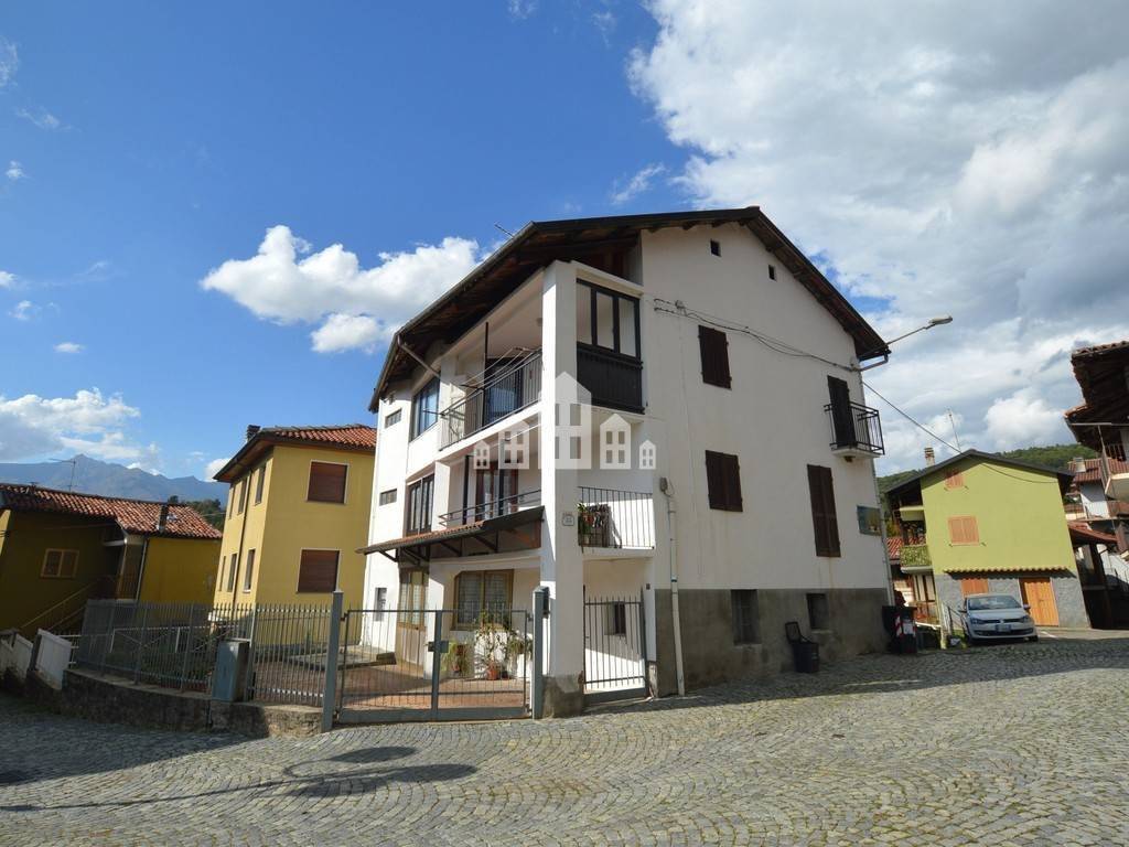Villa a Val di chy in via Umberto I, 35 - Foto 2