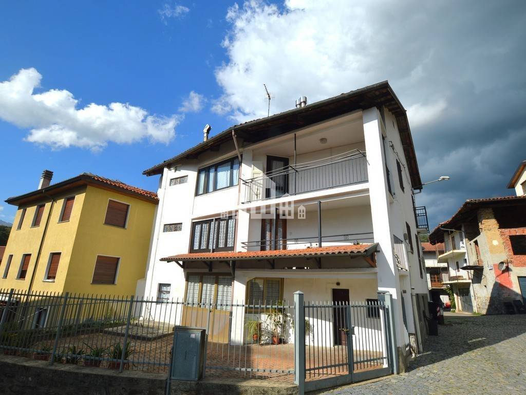 Villa a Val di chy in via Umberto I, 35 - Foto 3