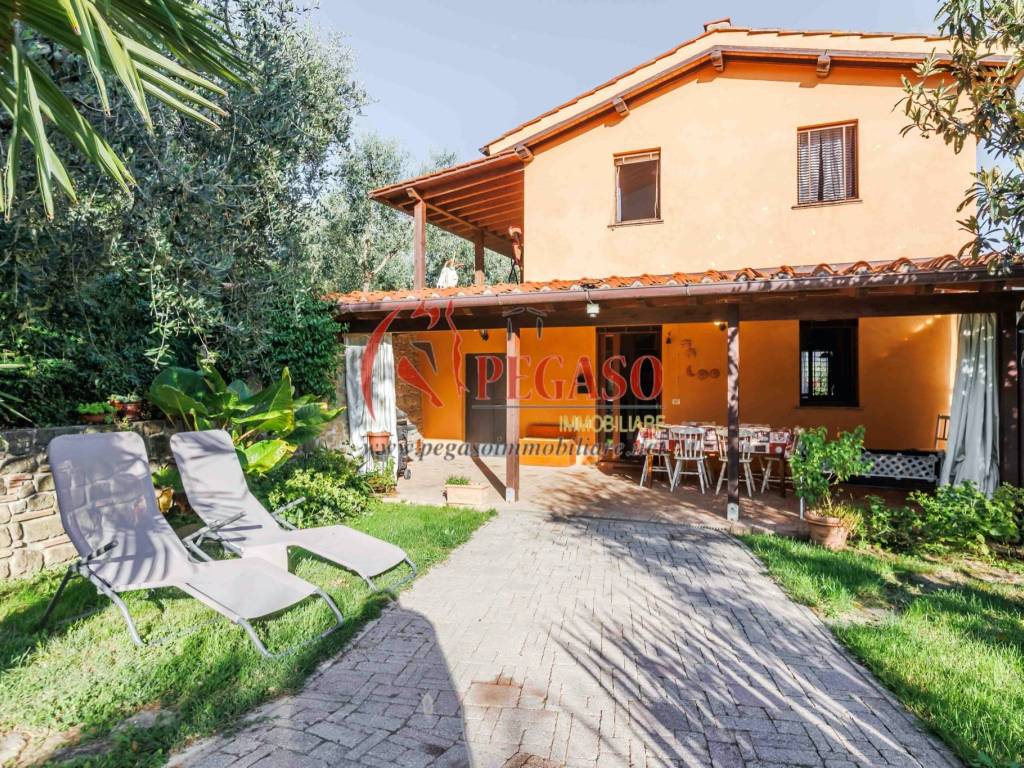 Rustico / casale a Pescia in Via Val di Torbola - Foto 2