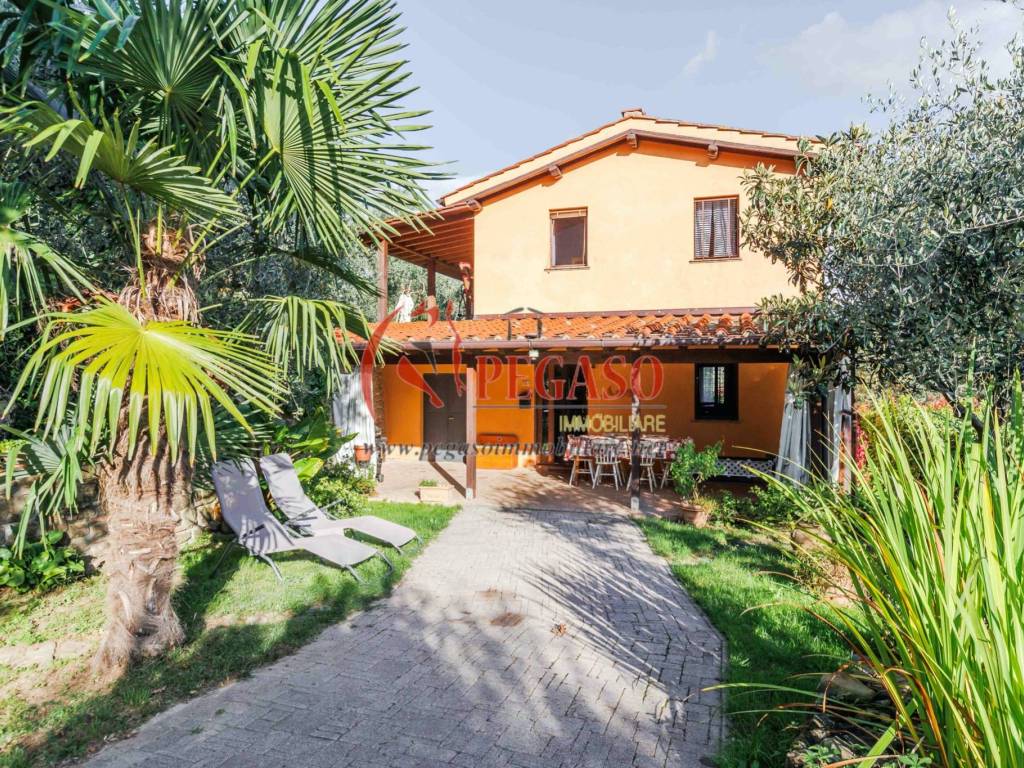 Rustico / casale a Pescia in Via Val di Torbola - Foto 3