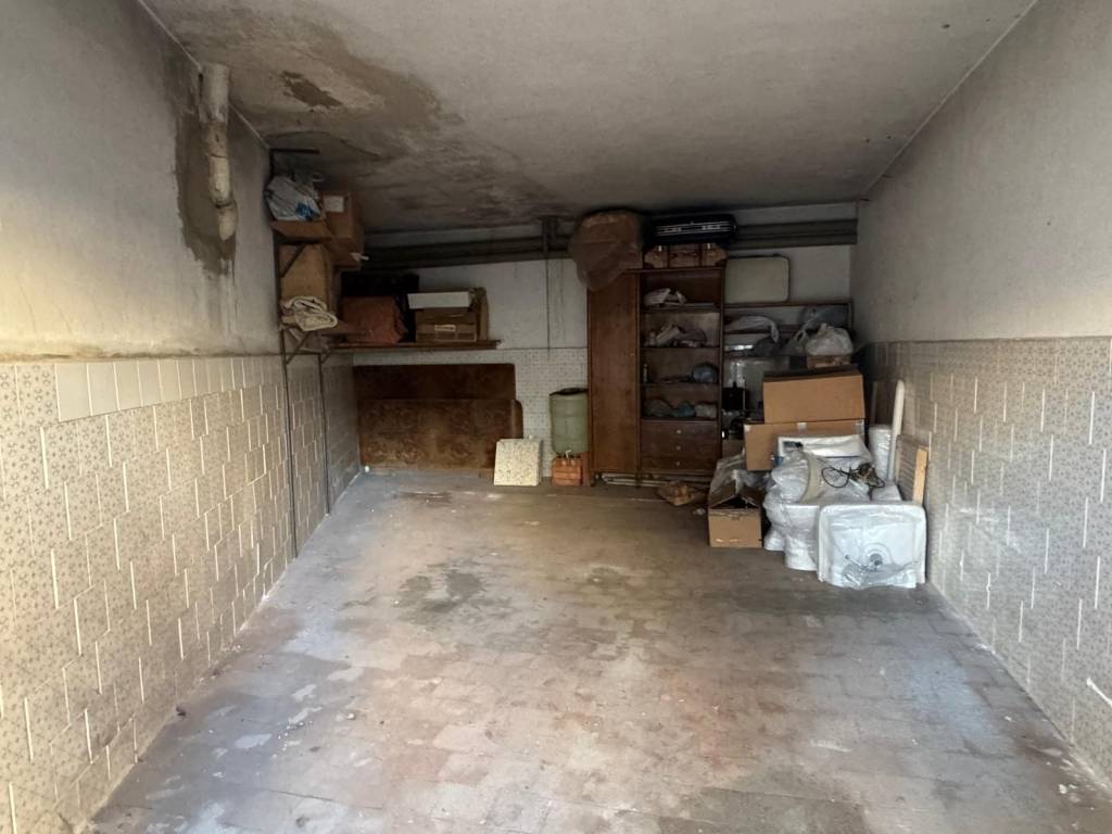 Box / garage a Caltanissetta in Via Malta, 53 - Foto 4