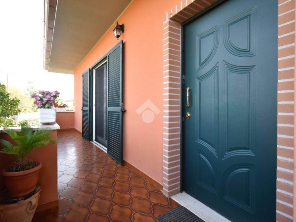 Villa a Sermoneta in Via Fontana Murata, 37 - Foto 4