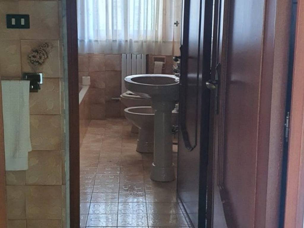 Villa a Bitetto in Via Gioacchino Rossini - Foto 4