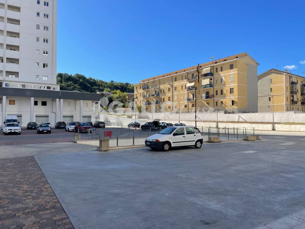 Appartamento a Cosenza in Via Degli Stadi - Foto 2