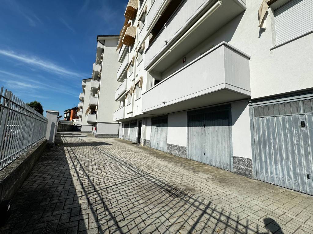 Appartamento a Tavazzano con villavesco in Via Giuseppe Saragat, 12 - Foto 2
