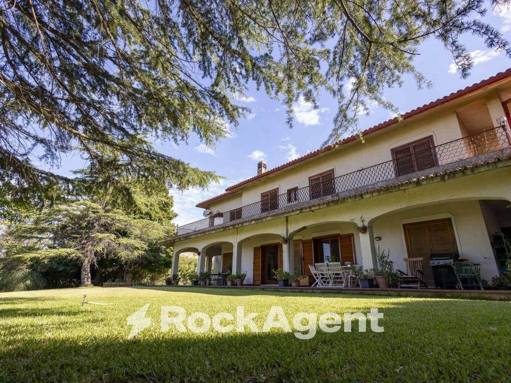 Villa a Catanzaro in Via Solferino, 10 - Foto 2