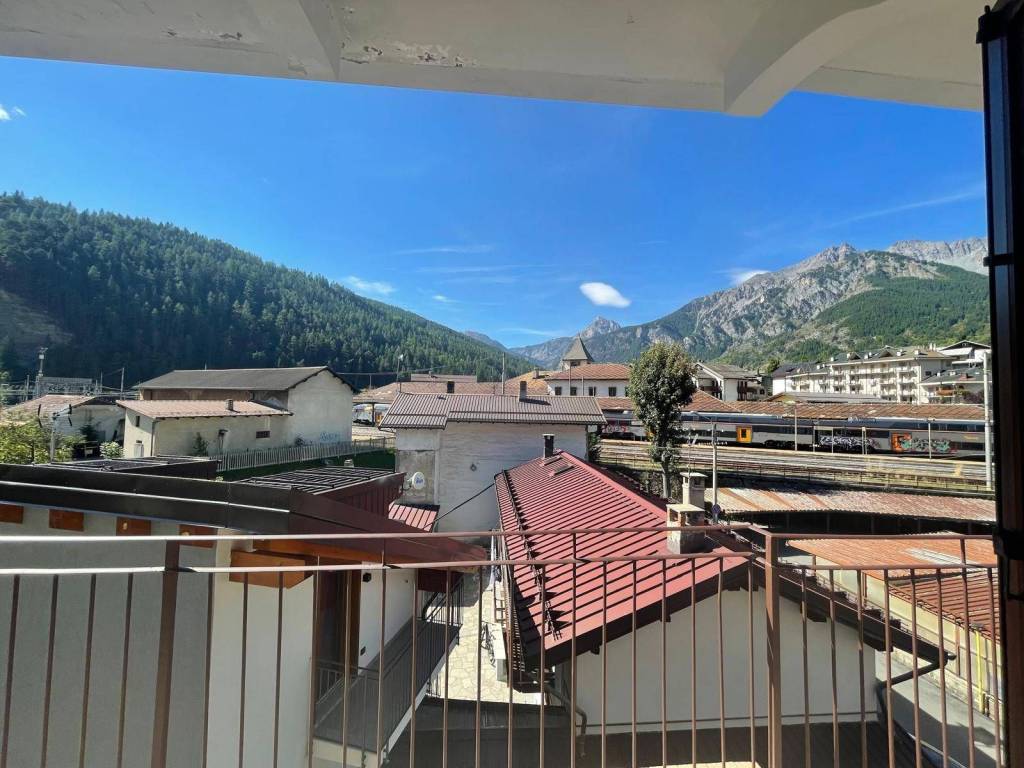Appartamento a Bardonecchia in Via Cesare Battisti, 5 - Foto 3