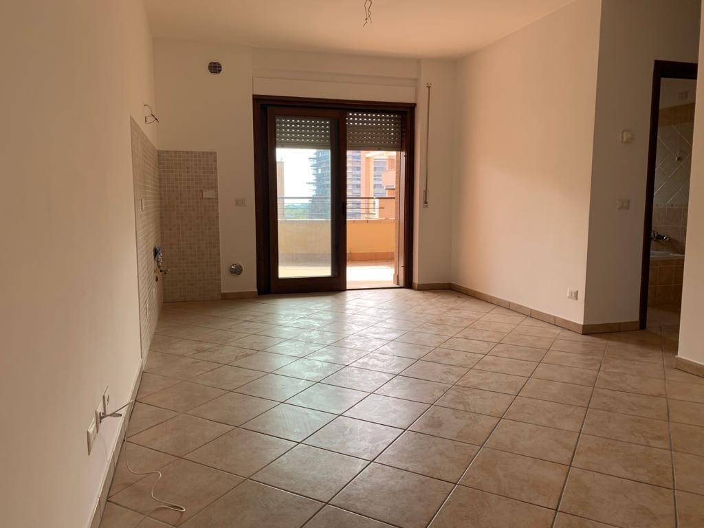 Appartamento a Pomezia in Via Antonio Starrabba di Rudinì - Foto 4