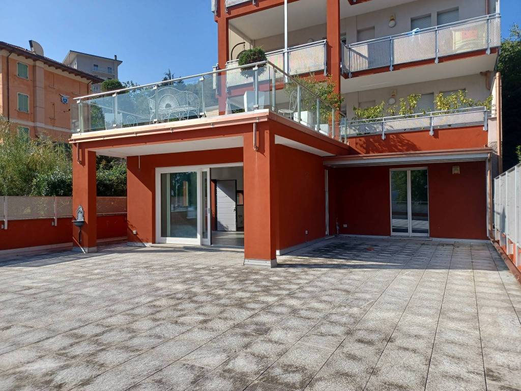 Appartamento a Omegna in Lungolago Antonio Gramsci, 31 - Foto 4