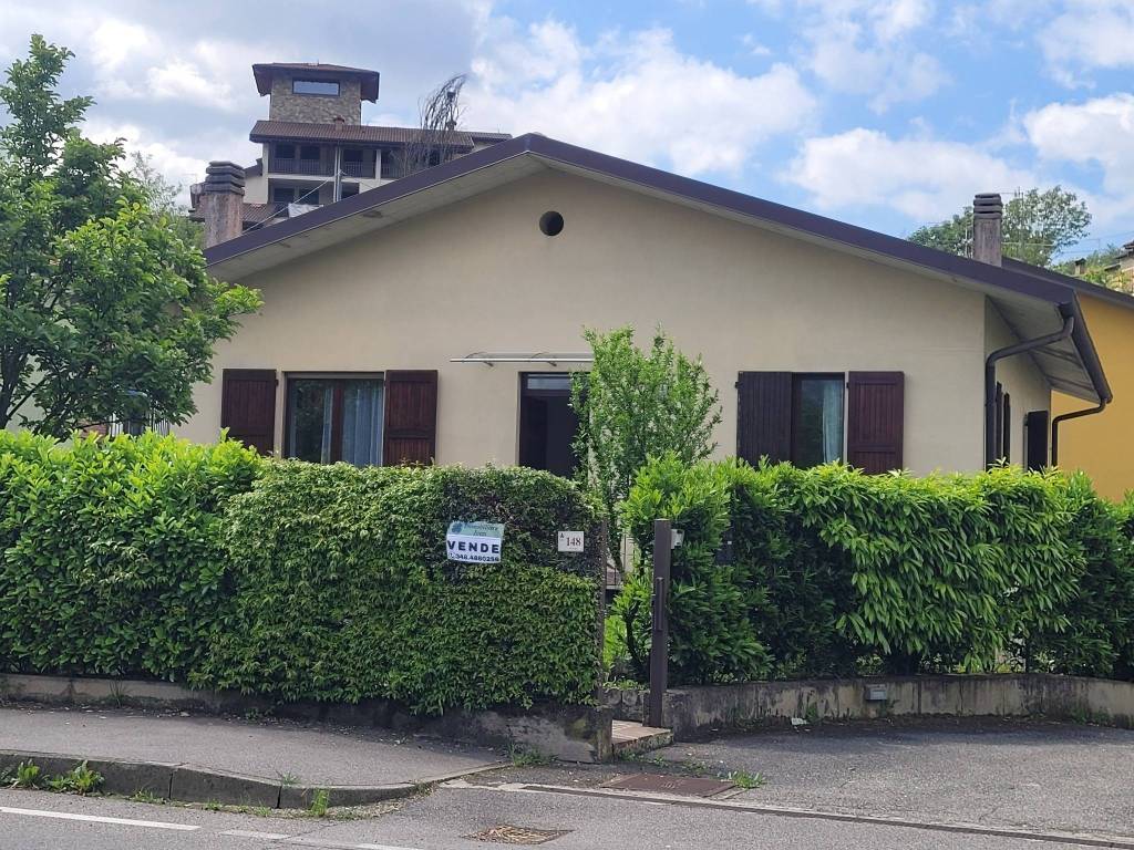 Villa a Palazzago in Via Longoni, 148 - Foto 2
