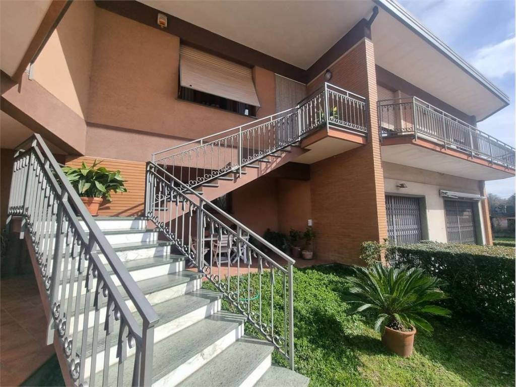 Villa a Sarzana - Foto 2