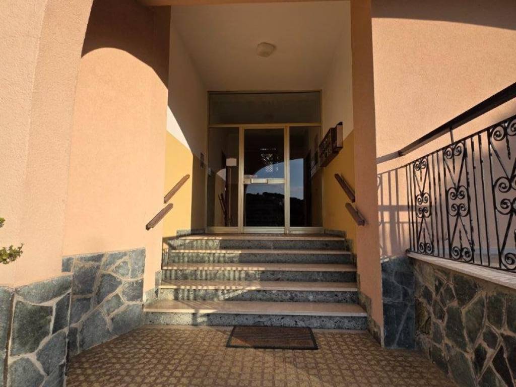 Appartamento a Spotorno in Salita alla Torre - Foto 4