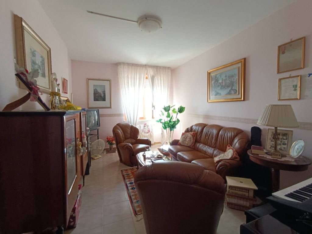 Appartamento a Montecorvino pugliano in Via Fortunato Arena - Foto 2