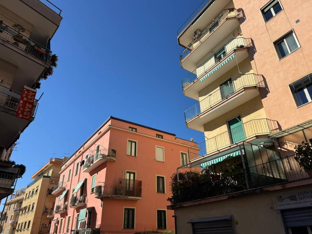 Appartamento a Salerno in Via Principessa Sichelgaita, 51 - Foto 2