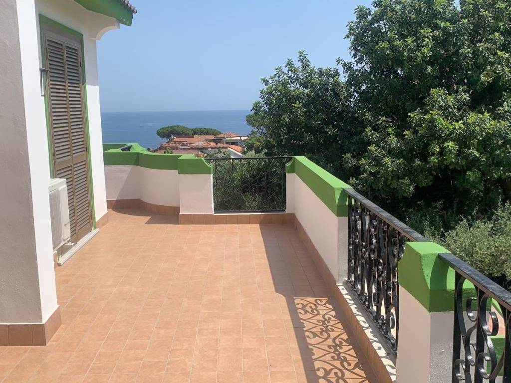 Villa a Gaeta in Via Fontania - Foto 2