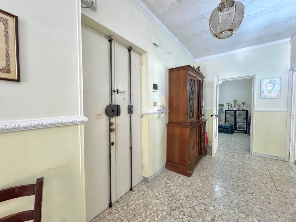 Appartamento a Trani in Via Papa Giovanni XXIII, 12 - Foto 4