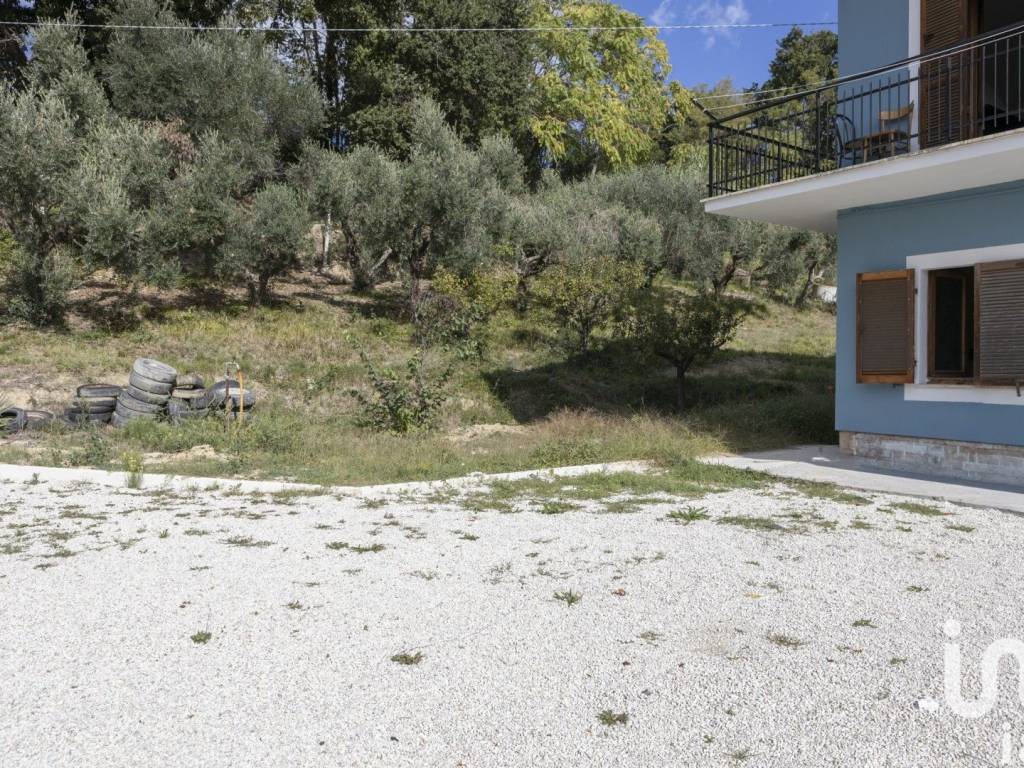 Villa a Macerata in Strada CONTRADA FURIASSE, 3 - Foto 3