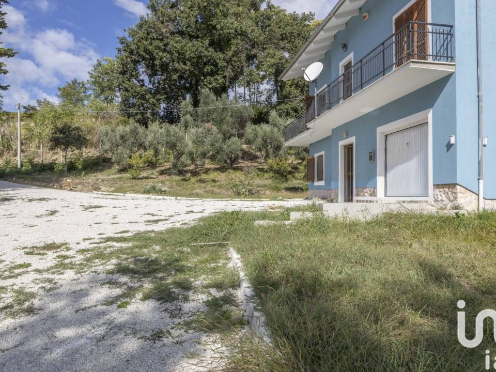 Villa a Macerata in Strada CONTRADA FURIASSE, 3 - Foto 4