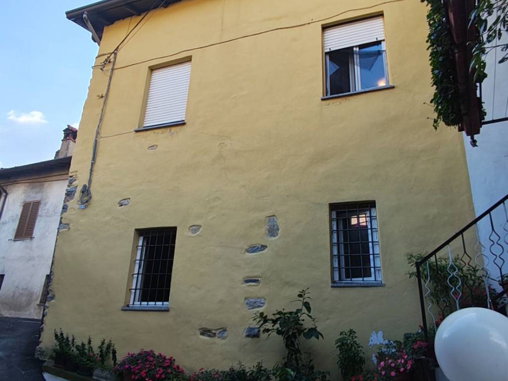 Casa indipendente a Gavirate in Via Unione - Foto 2