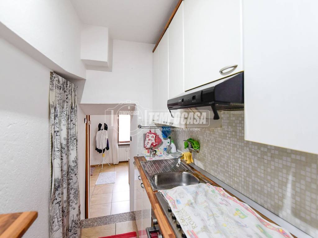 Appartamento a Castelmarte in Via Roma - Foto 4