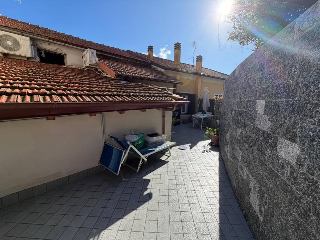 Appartamento a Finale ligure in Via per Gorra - Foto 2