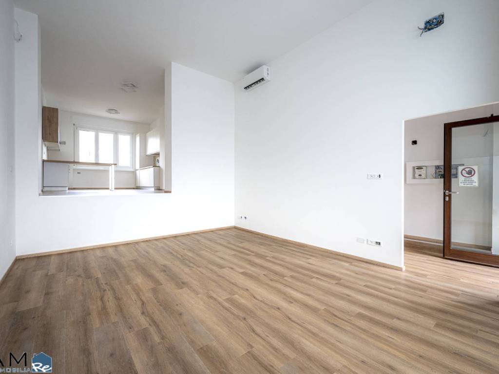 Loft / open space a Trieste in VIA DEL CARPINETO, 20 - Foto 2