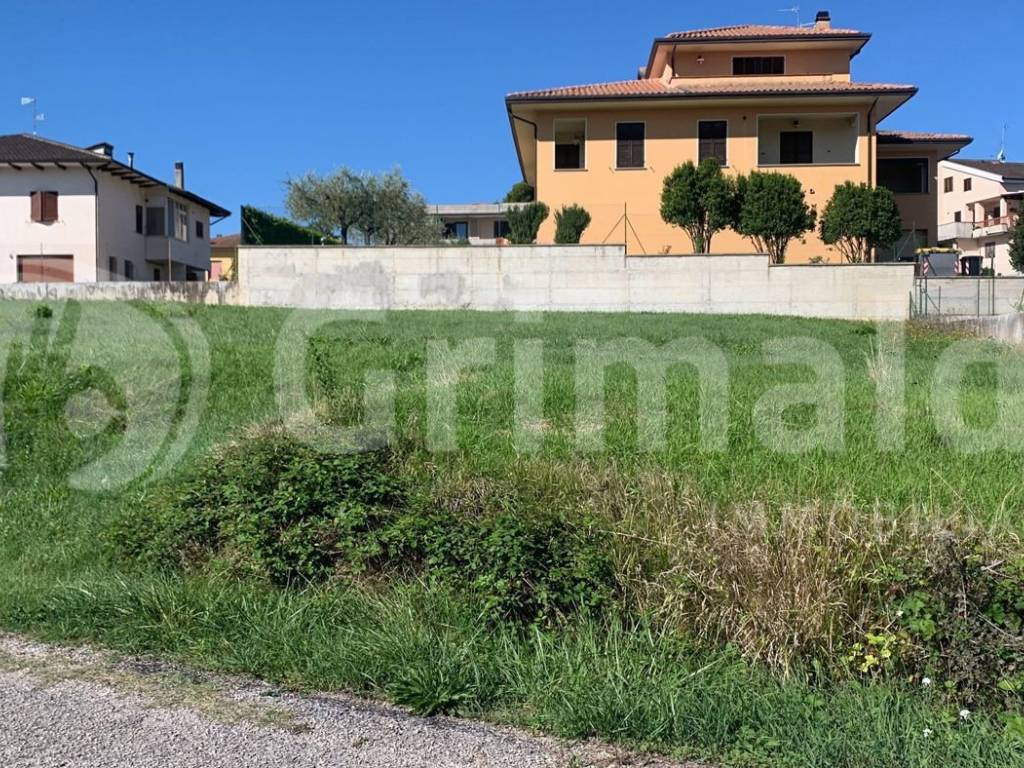 Terreno a Bevagna in Via Fratelli Rossella, 1 - Foto 3