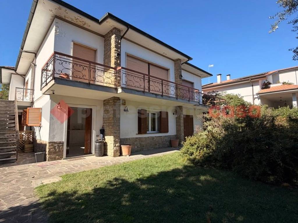 Villa a Campi bisenzio in Via Donizetti - Foto 3
