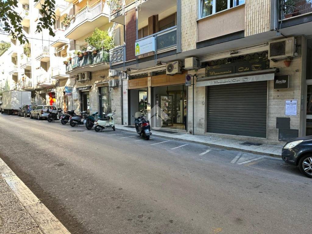 Box / garage a Barletta in Piazza Federico II di Svevia, 12 - Foto 3