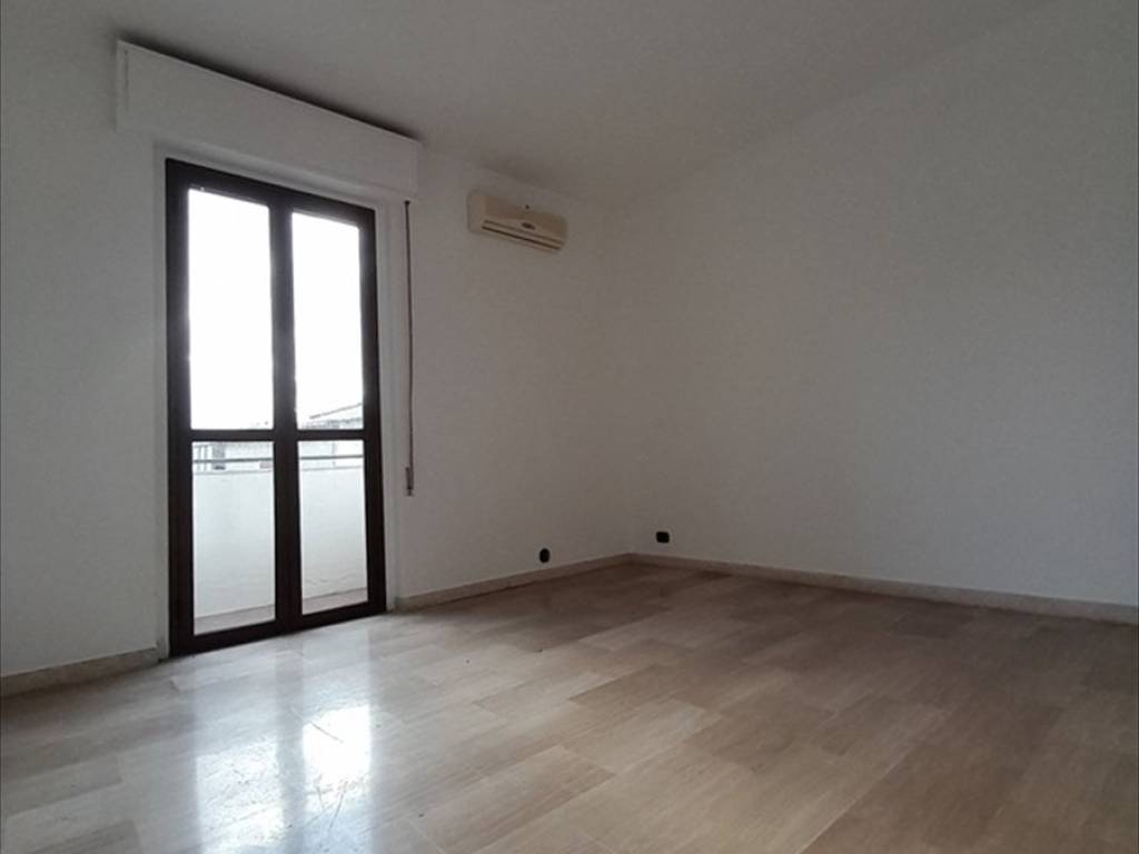 Appartamento a Cinquefrondi - Foto 3